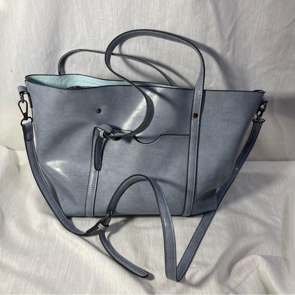 Everyday Chic Soft Sky Blue Women's Leather Tote Bag